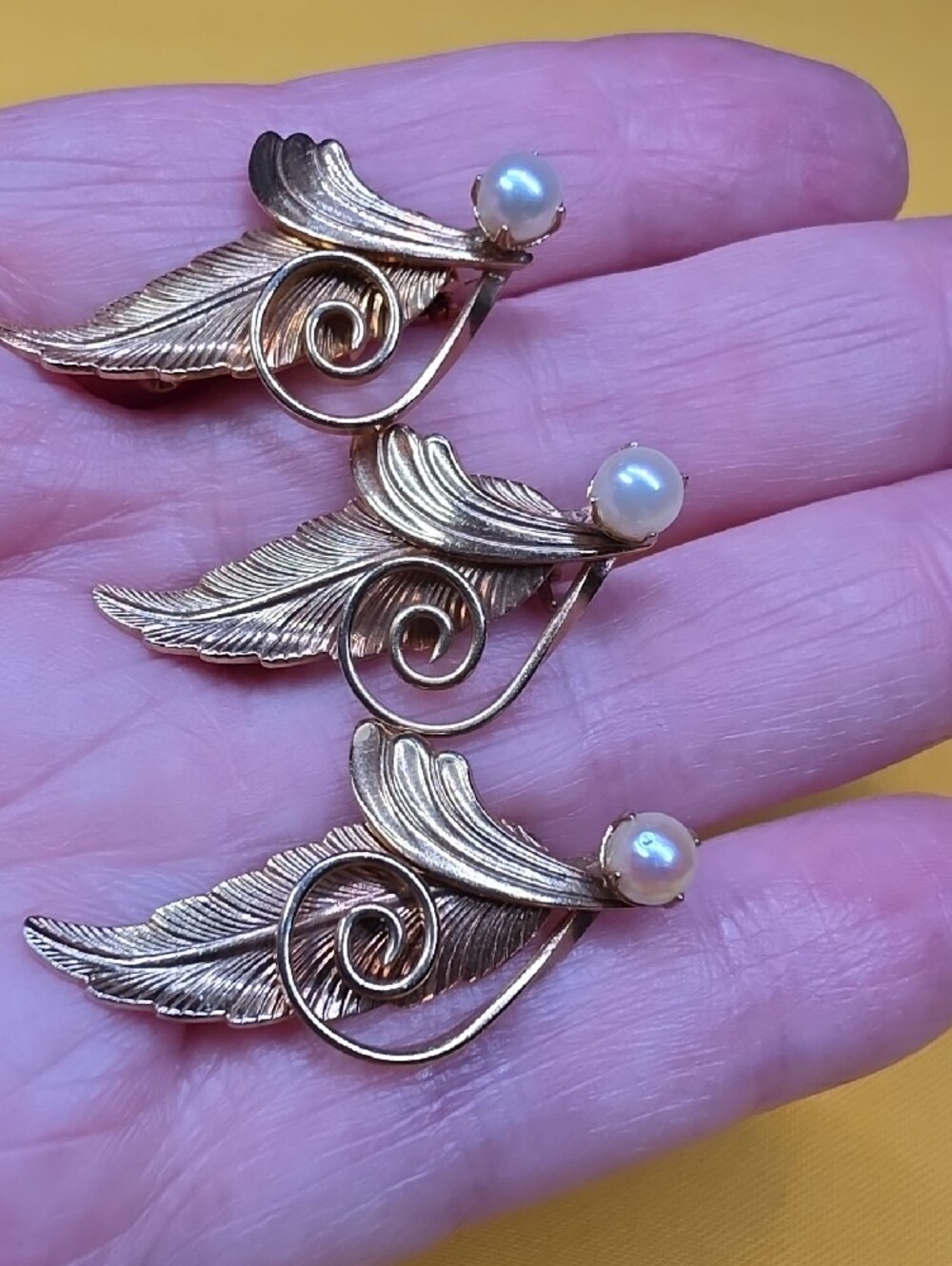 Vintage Mid Century Faux Pearl Silver Leaf Scatter Pin Brooch Trio Set Unsigned